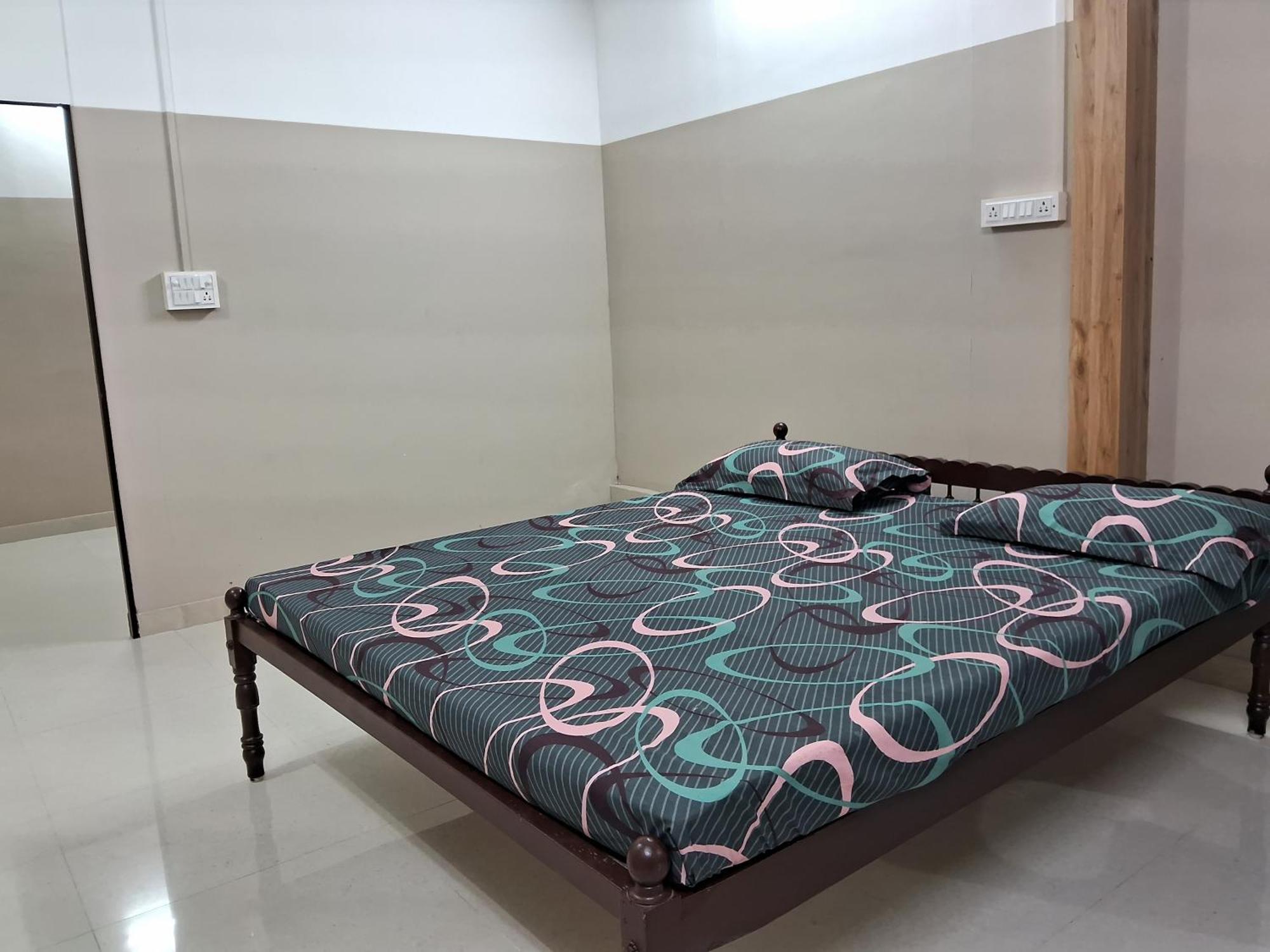 Vellakinar Residency Alleppey Alappuzha