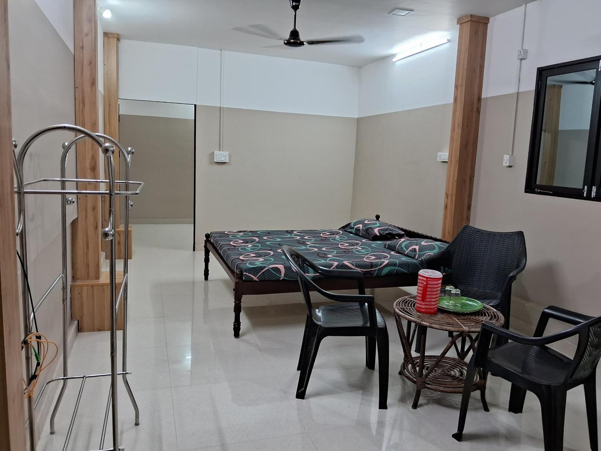 Vellakinar Residency Alleppey *